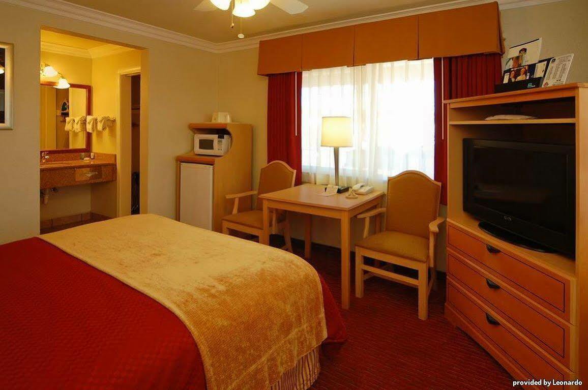 Best Western Tradewinds Морро Бей Экстерьер фото